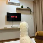 Relaxing Muji Retreat With Jacuzzi, Retro Games, Mrt