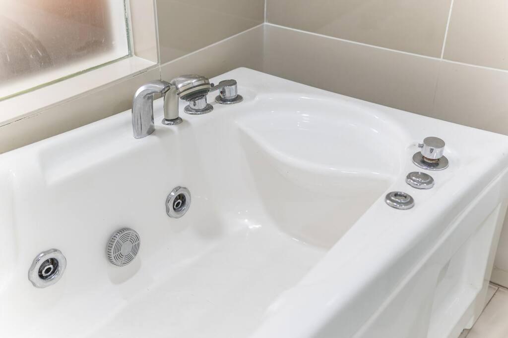 Relaxing Muji Retreat With Jacuzzi, Retro Games, Mrt Kuala Lumpur