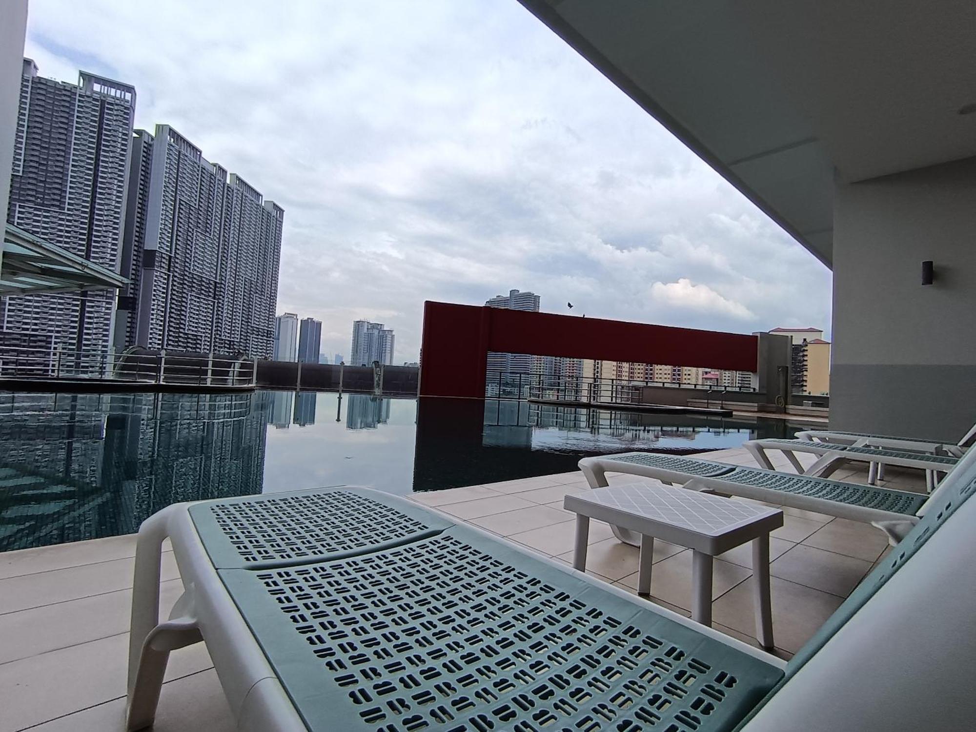 Relaxing Muji Retreat With Jacuzzi, Retro Games, Mrt Kuala Lumpur
